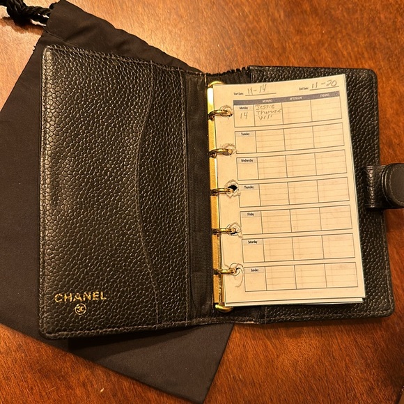 Authentic vintage  Chanel agenda - Picture 4 of 7